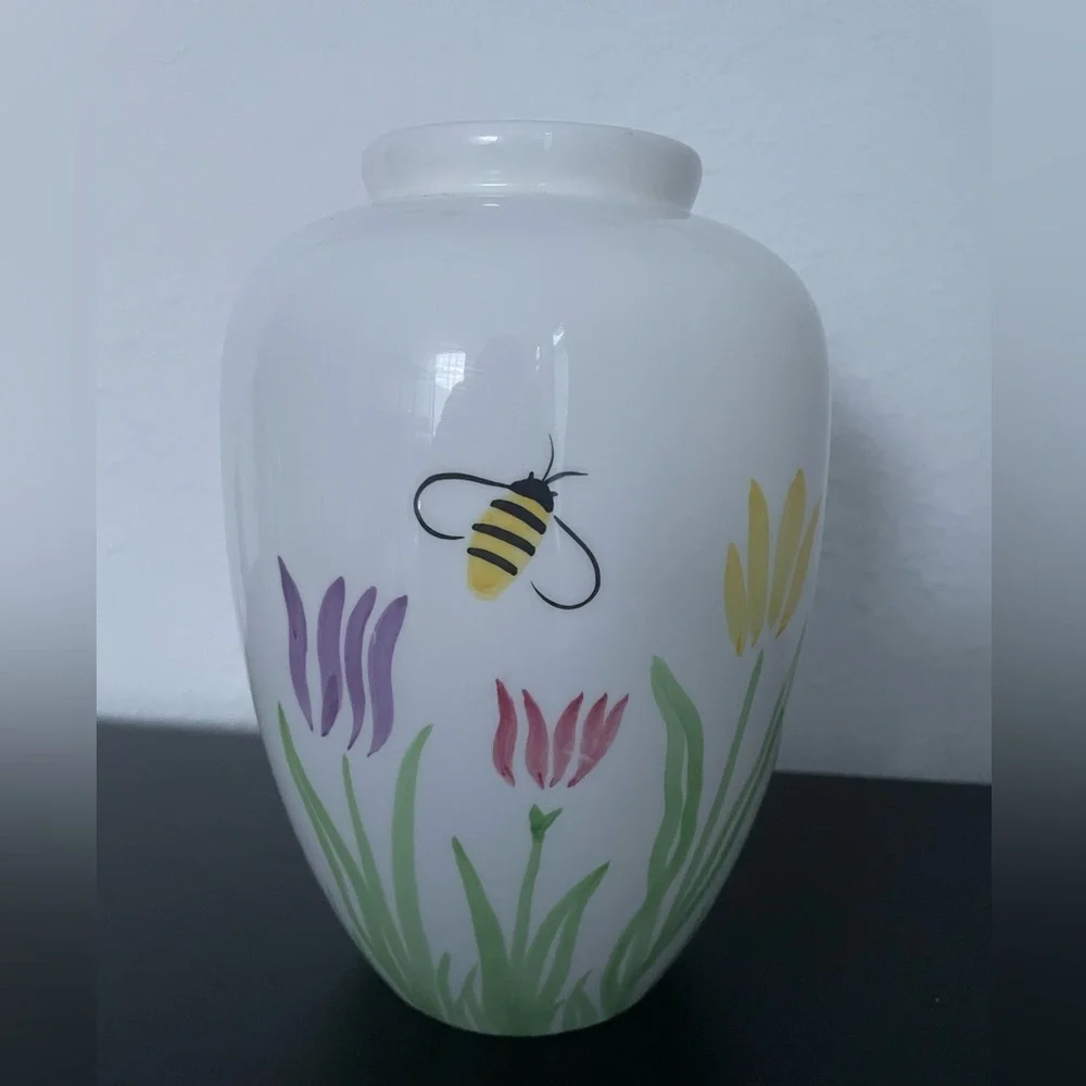 Vintage White Floral Chinese Ceramic Vase 8” H.